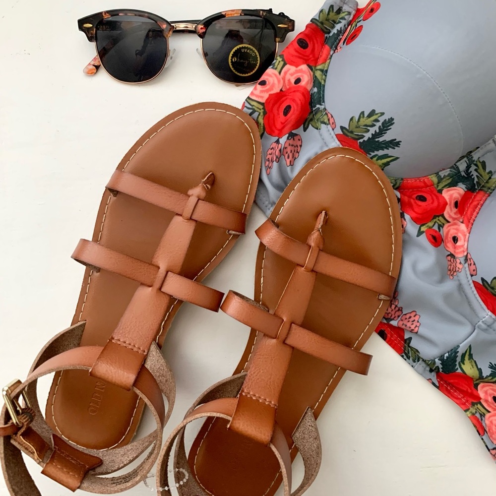 Old Navy Leather Sandals 🤎🌻